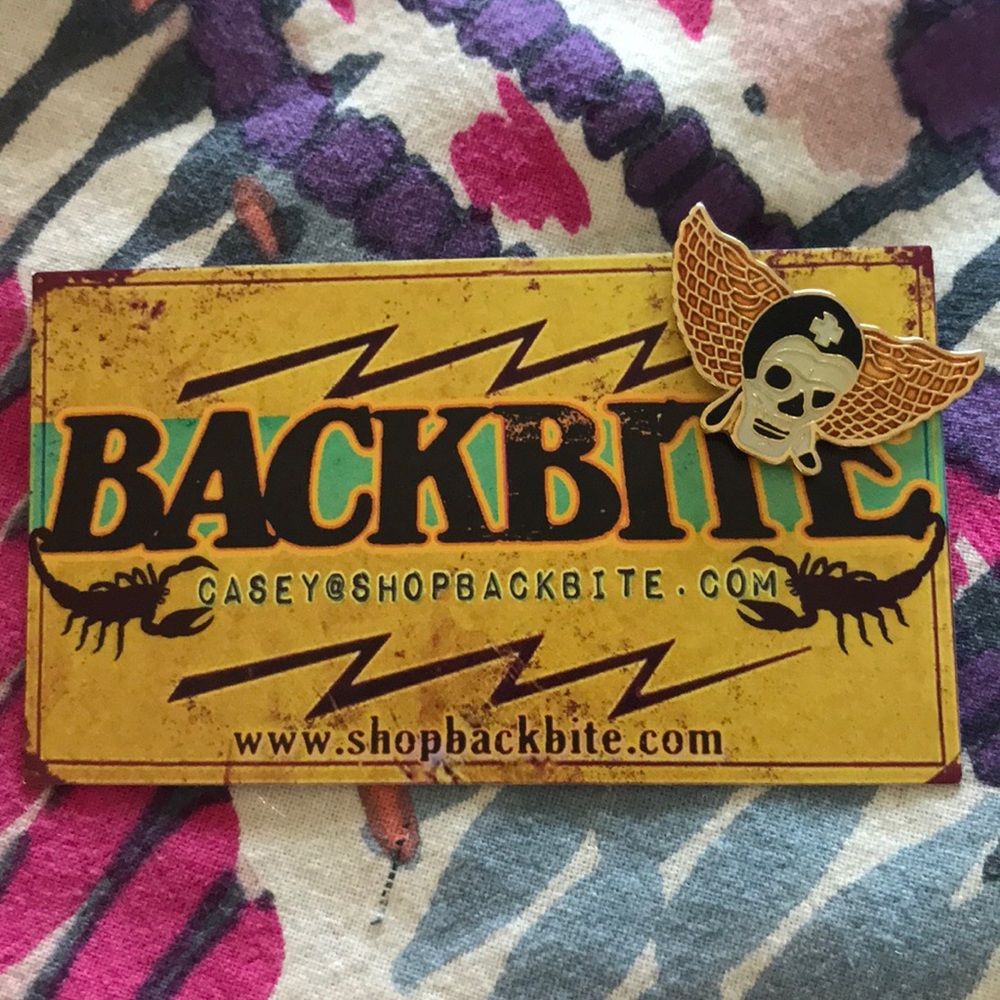 BACKBITE Vintage Skull Rider Lapel Pin